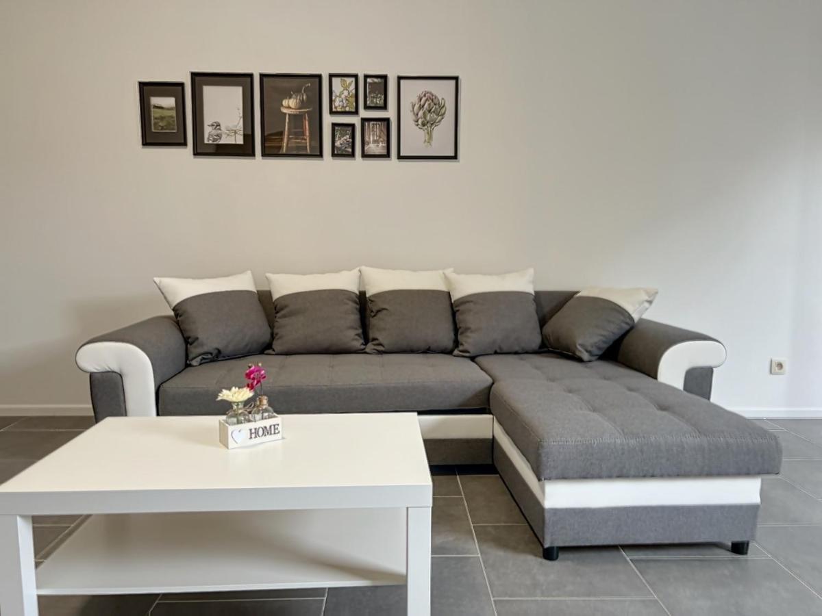 Charbonnel 4 Bruxelles-Charleroi-Airport Villa ภายนอก รูปภาพ